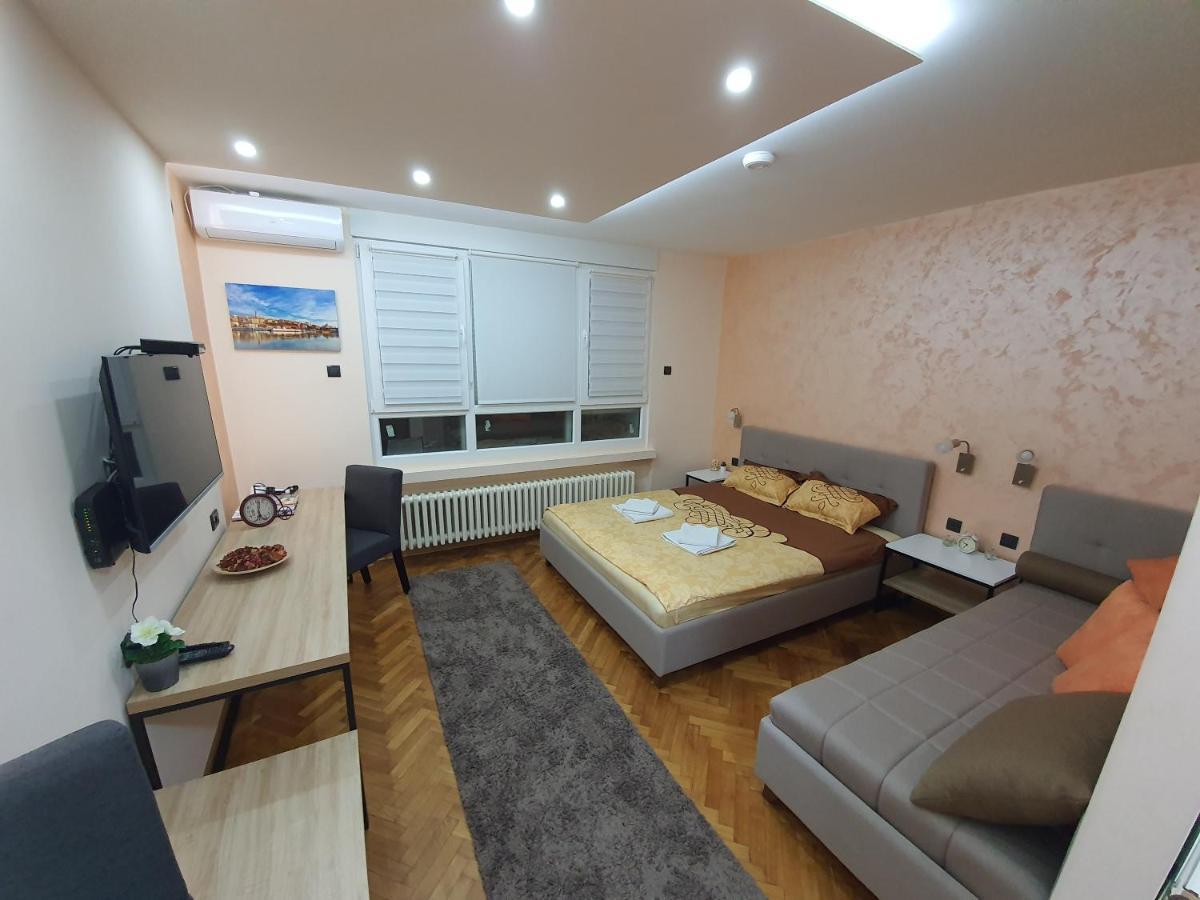 Apartman Dodolu Belgrado Buitenkant foto