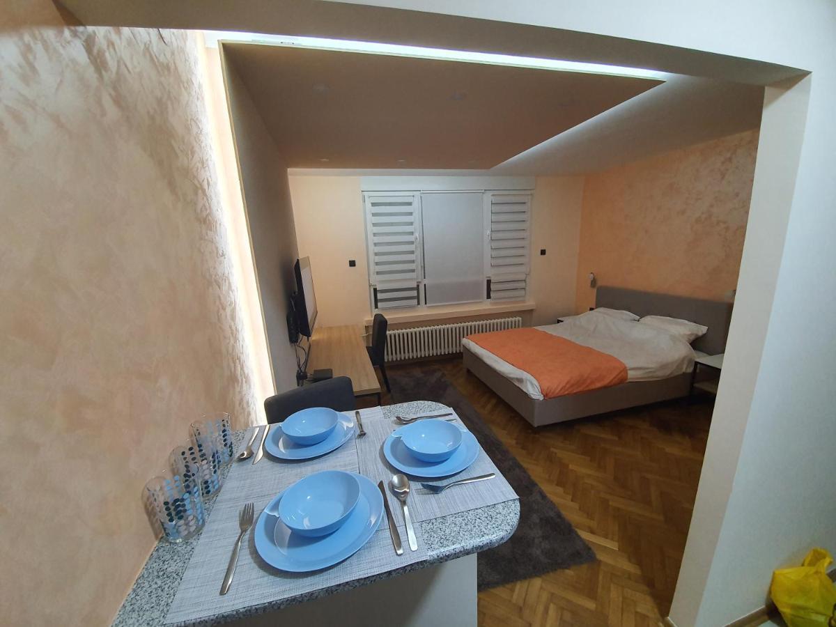 Apartman Dodolu Belgrado Buitenkant foto